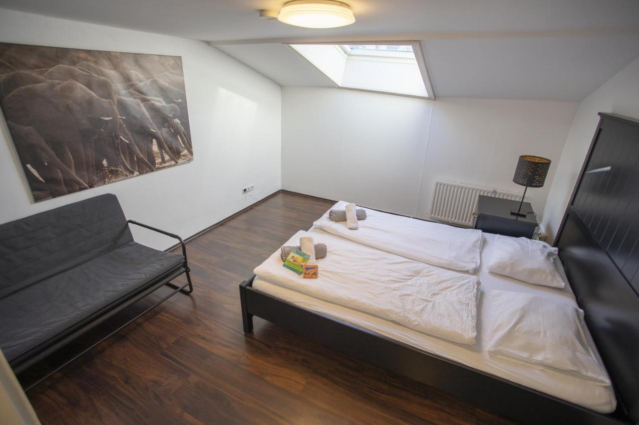 Cozy Old Town Apartment Hall in Tirol Bagian luar foto