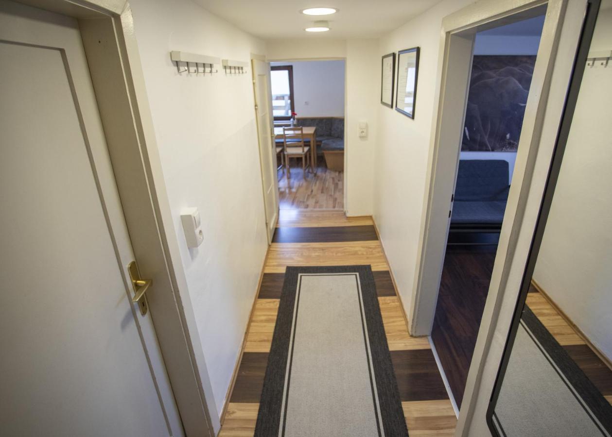 Cozy Old Town Apartment Hall in Tirol Bagian luar foto