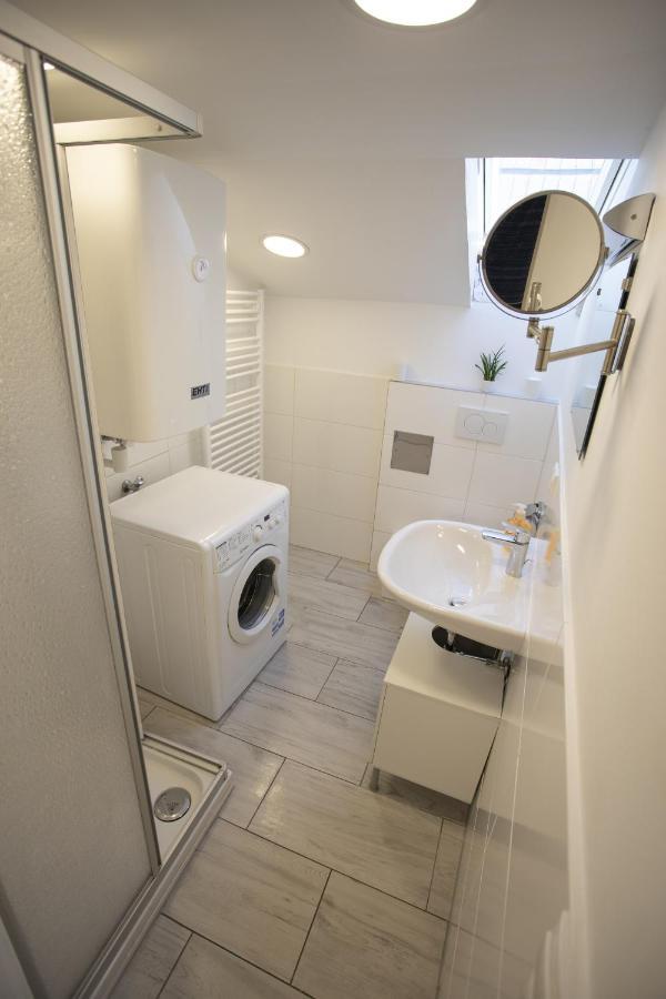 Cozy Old Town Apartment Hall in Tirol Bagian luar foto